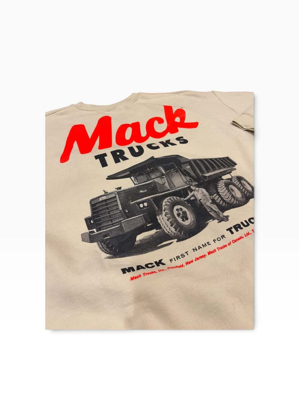Mack Trucks Vintage Style Graphic Cream Sweatshirt Size XL - Picture 5 of 5